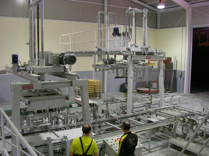 Installation concrete gutters, block making machines Rometa Installation concrete gutters, block making machines Rometa