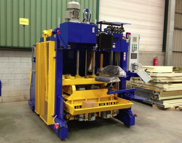 Egg Layer concrete block machine Rometa Egg Layer concrete block machine Rometa